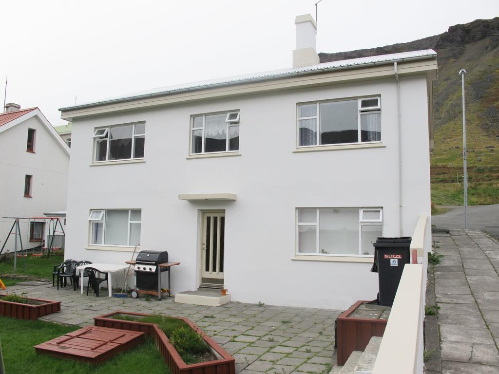 Gentlespace Guesthouse Ísafjörður Cameră foto